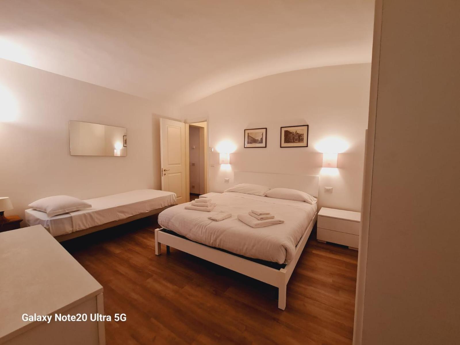 Apartments Close To Duomo Firenze Szoba fotó