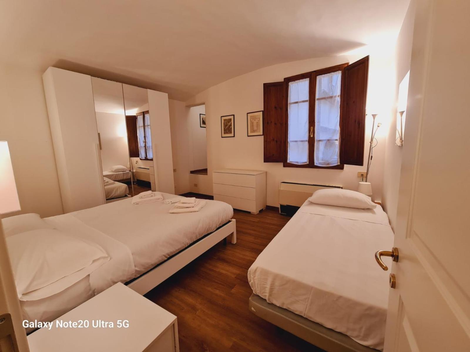 Apartments Close To Duomo Firenze Szoba fotó